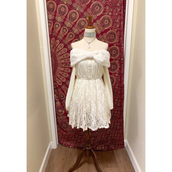 π Amazing fur lace dress - Picture 2 of 13